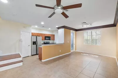 1912 SW 60th Avenue, North Lauderdale, FL 33068 - Photo 9