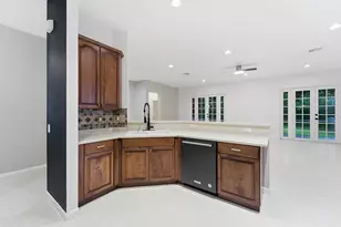 970 Tulip Cir, Weston, FL 33327 - Photo 9