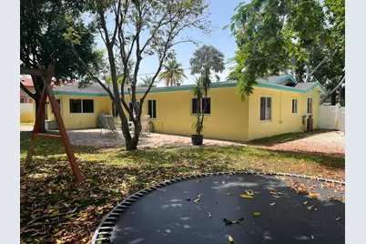 620 NE 9th Avenue, Boynton Beach, FL 33435 - Photo 11