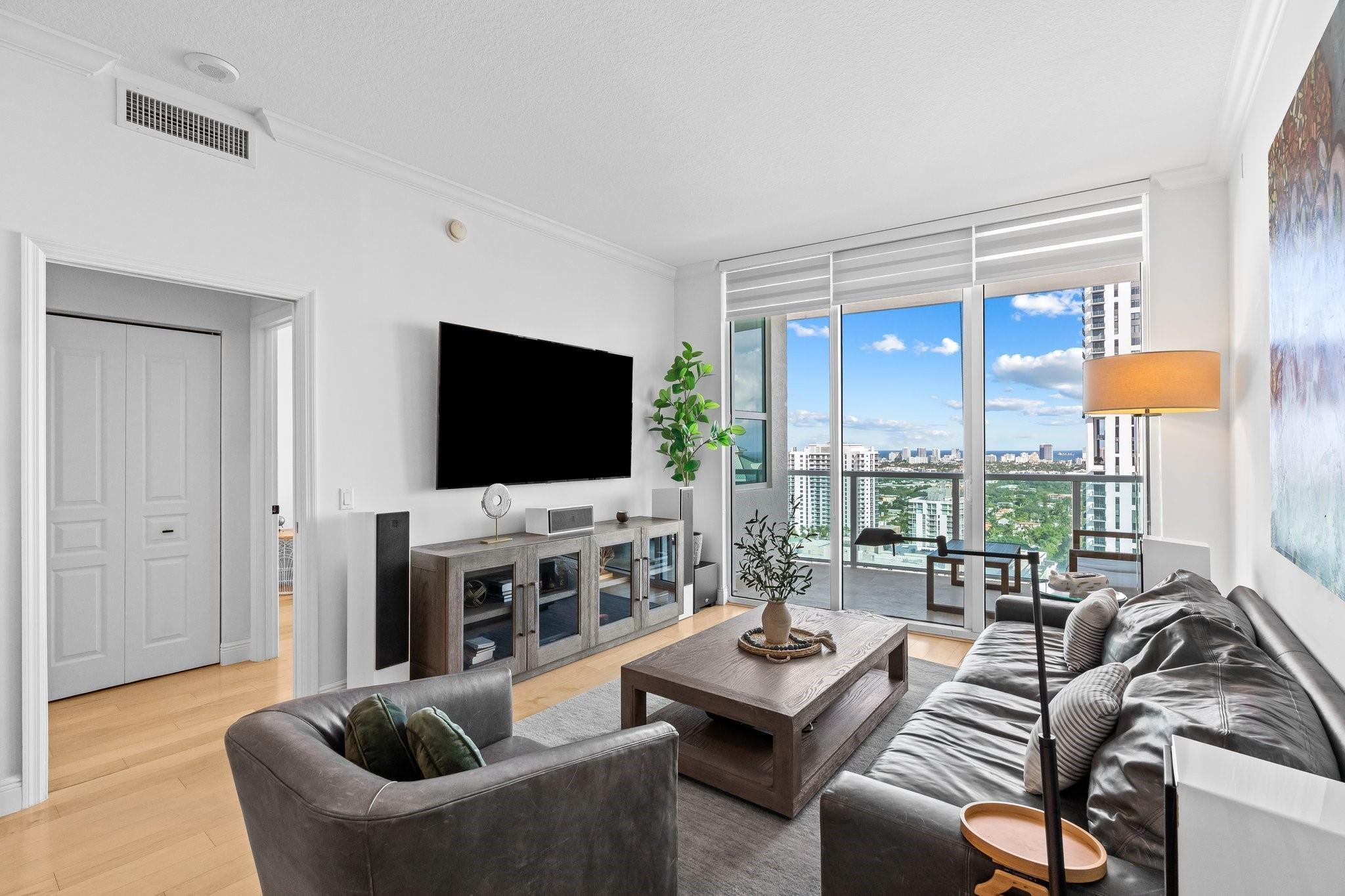 350 SE 2nd St #2960 main architectural view