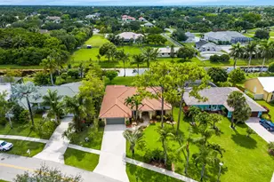 1707 Primrose Ln, Wellington, FL 33414 - Photo 51