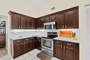 1707 Primrose Ln, Wellington, FL 33414 - Photo 11