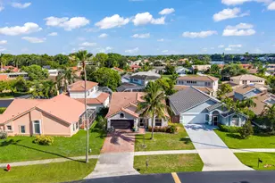 12620 White Coral Dr, Wellington, FL 33414 - Photo 3