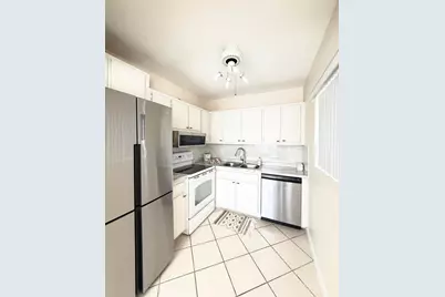 2880 Lake Osborne Drive #205, Lake Worth Beach, FL 33461 - Photo 5