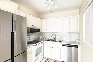 2880 Lake Osborne Dr, Lake Worth Beach, FL 33461 - Photo 5