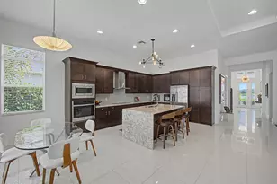 11340 SW Lunata Way, Port Saint Lucie, FL 34987 - Photo 9