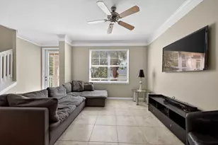156 Aragon Way, Jupiter, FL 33458 - Photo 7