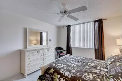 135 Yacht Club Way #207, Hypoluxo, FL 33462 - Photo 7