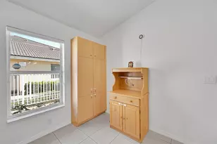 5361 NW 90th Ave, Sunrise, FL 33351 - Photo 11