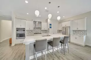 8720 E Baypoint Cir, Parkland, FL 33076 - Photo 13