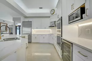 15000 Oatland Ct, Wellington, FL 33414 - Photo 13