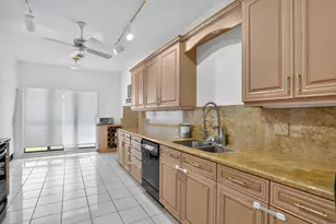 7690 Solimar Cir, Boca Raton, FL 33433 - Photo 9