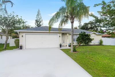 2814 SE Melaleuca Boulevard, Port Saint Lucie, FL 34952 - Photo 1