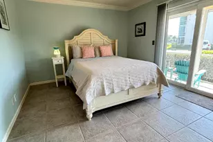 210 Horizons E, Boynton Beach, FL 33435 - Photo 9