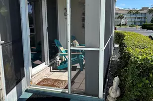 210 Horizons E, Boynton Beach, FL 33435 - Photo 11