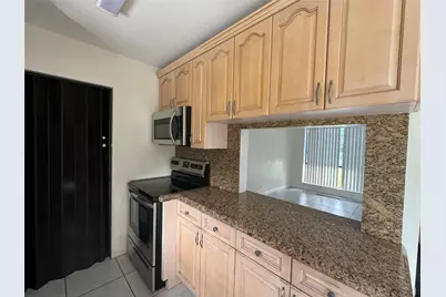 6101 NW 18th Street, Margate, FL 33063 - Photo 11