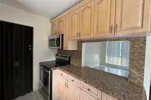 6101 NW 18th St, Margate, FL 33063 - Photo 11
