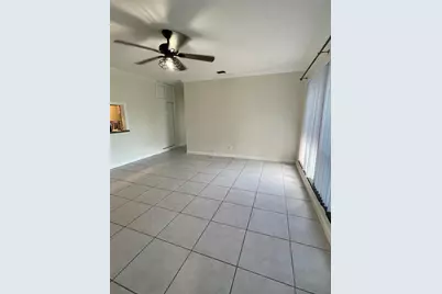 6101 NW 18th Street, Margate, FL 33063 - Photo 5