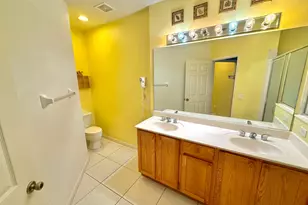 8247 Mulligan Cir, Port Saint Lucie, FL 34986 - Photo 11