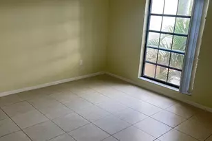 5530 NW 44th St, Lauderhill, FL 33319 - Photo 5