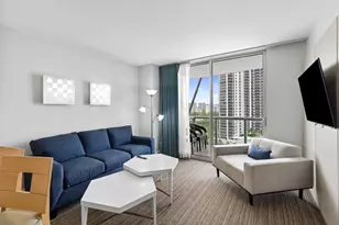 18683 Collins Ave, Sunny Isles Beach, FL 33160 - Photo 5