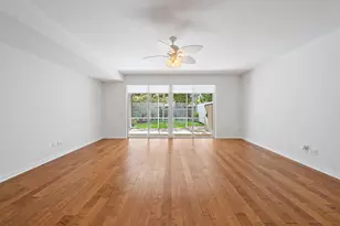 442 Capistrano Dr, Palm Beach Gardens, FL 33410 - Photo 7