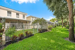 442 Capistrano Dr, Palm Beach Gardens, FL 33410 - Photo 1