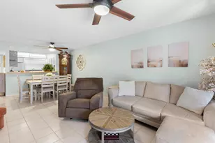 1270 SE Parkview Pl, Stuart, FL 34994 - Photo 19