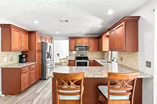2526 SE Victory Ave, Port Saint Lucie, FL 34952 - Photo 11
