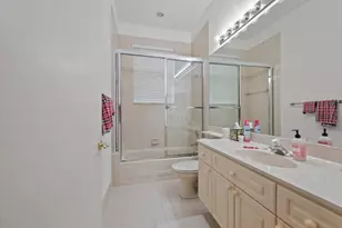 10499 Laurel Estates Ln, Lake Worth, FL 33449 - Photo 17
