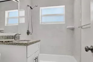 155 NE 20th St, Boca Raton, FL 33431 - Photo 23