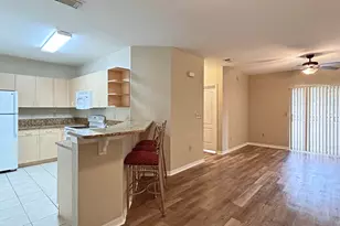 104 SW Peacock Blvd, Port Saint Lucie, FL 34986 - Photo 7
