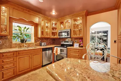 1040 SW 75th Avenue, Plantation, FL 33317 - Photo 15