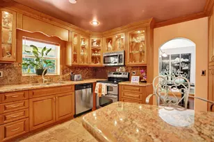 1040 SW 75th Ave, Plantation, FL 33317 - Photo 15