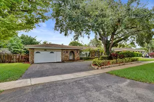 1040 SW 75th Ave, Plantation, FL 33317 - Photo 3