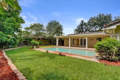 1040 SW 75th Avenue, Plantation, FL 33317 - Photo 9