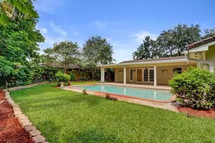 1040 SW 75th Ave, Plantation, FL 33317 - Photo 9