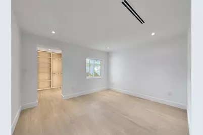 729 NE 17th Terrace, Fort Lauderdale, FL 33304 - Photo 21