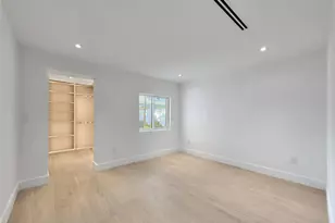 729 NE 17th Terrace, Fort Lauderdale, FL 33304 - Photo 21