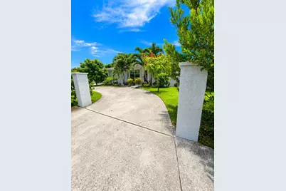 1902 Baythorne Road, West Palm Beach, FL 33415 - Photo 9