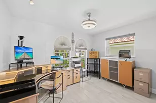 1750 W Oak Knoll Cir, Davie, FL 33324 - Photo 21