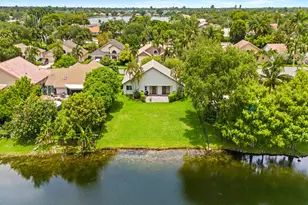 1750 W Oak Knoll Cir, Davie, FL 33324 - Photo 3