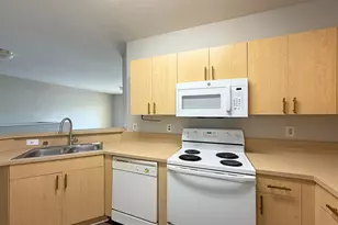 124 SW Peacock Blvd, Port Saint Lucie, FL 34986 - Photo 9