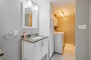 575 Oaks Ln, Pompano Beach, FL 33069 - Photo 19