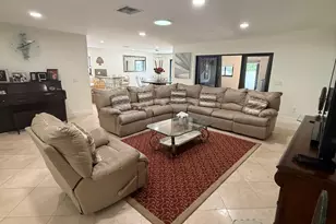 8843 SW 16th St, Boca Raton, FL 33433 - Photo 11
