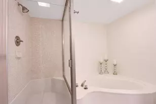 4200 N Ocean Dr, Singer Island, FL 33404 - Photo 9