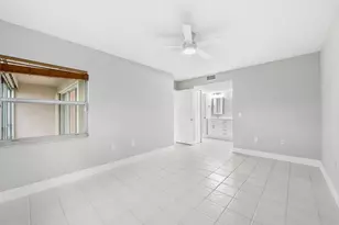 550 SW 137th Ave, Pembroke Pines, FL 33027 - Photo 19
