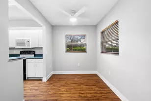 550 SW 137th Ave, Pembroke Pines, FL 33027 - Photo 9
