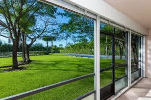 550 SW 137th Ave, Pembroke Pines, FL 33027 - Photo 3