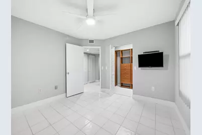 550 SW 137 Avenue #L114, Pembroke Pines, FL 33027 - Photo 21
